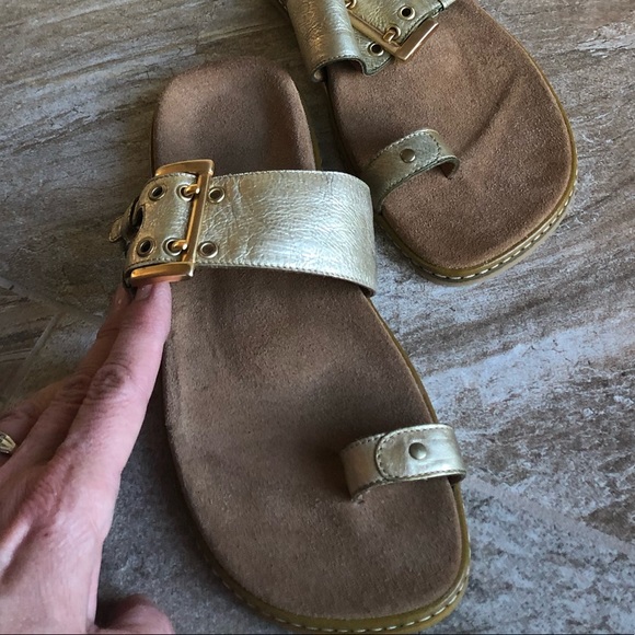 birkenstock toe loop sandals